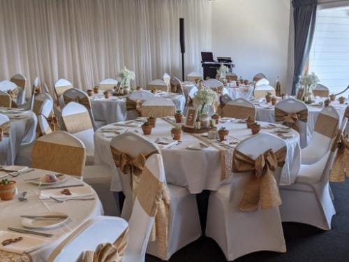 Vintage Hessian & Lace Setting